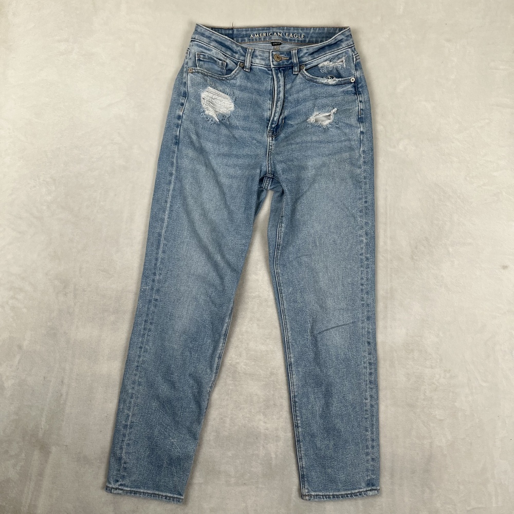 American Eagle Mom Straight Jeans Womens 2 Light Wash High Rise Distressed Denim